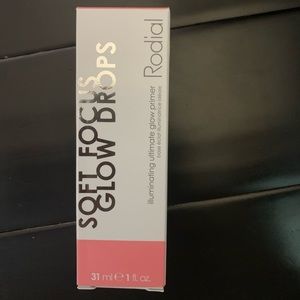 Rodial Soft Focus Glow drops